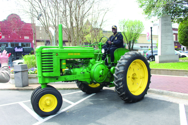 Antique Power show brings a ‘piece of history’ to El Dorado El Dorado