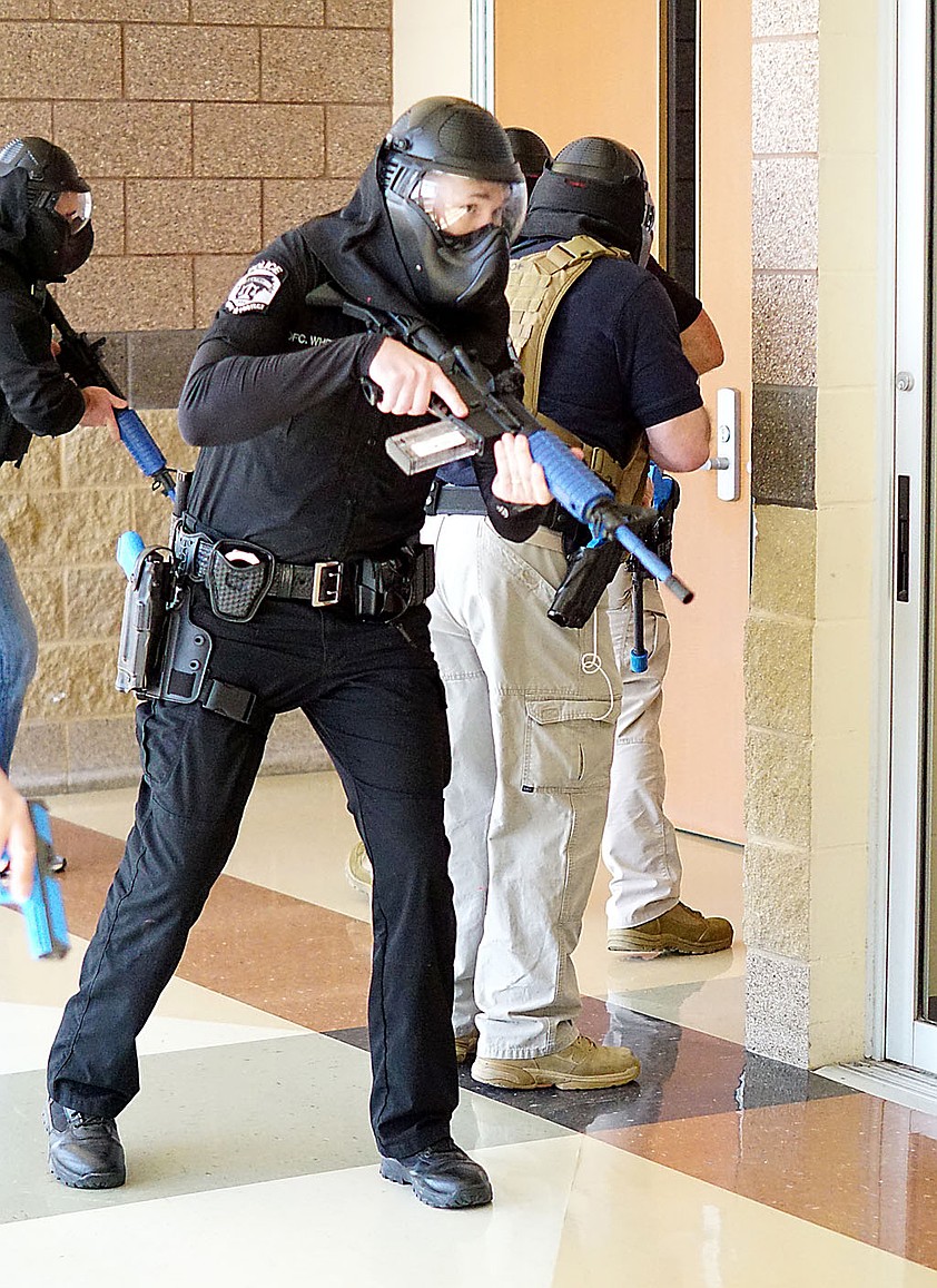 Officers respond to school shooter in training exercise | Westside ...