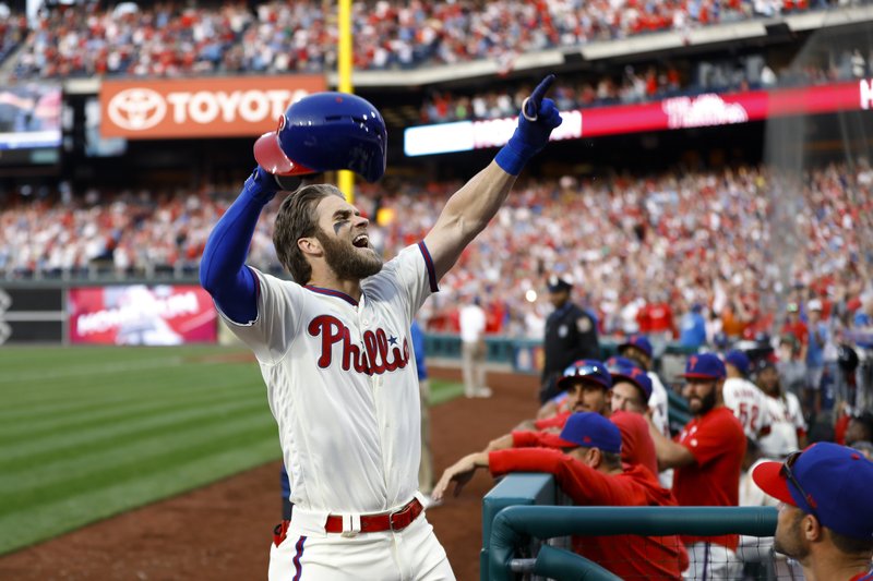 For The Win on X: Bryce Harper played catch with a young Phillies