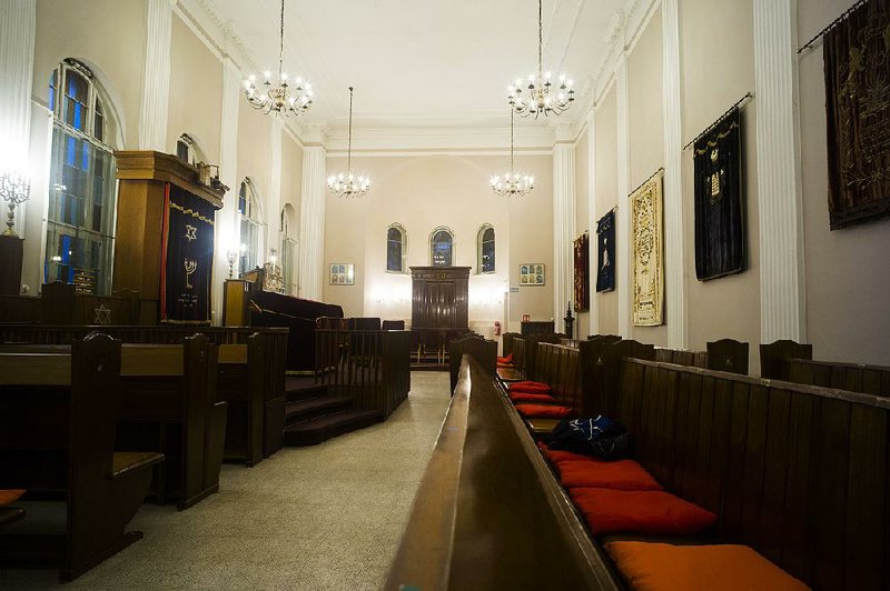 This is a view inside the prayer room of what’s commonly called the youth synagogue, the remaining building of the Fraenkelufer Synagogue, in Berlin. 