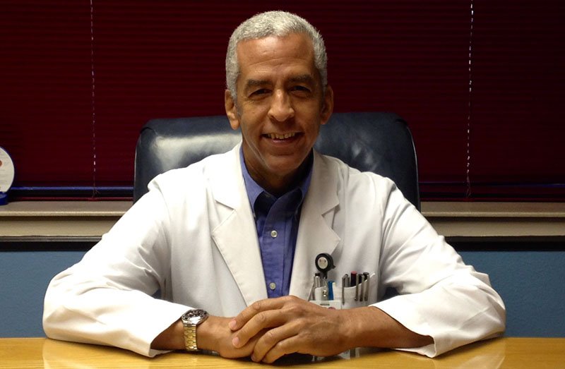 Dr. Carlos Irizarry