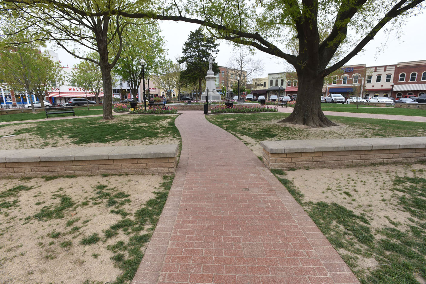 Downtown Bentonville Square To Get Sod Replacement