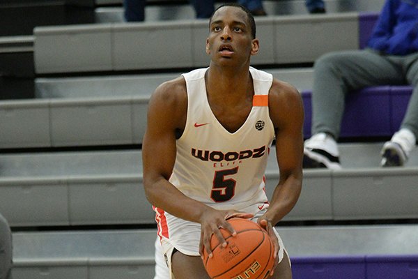 Jacksonville's Ryan Maxwell shoots Friday, April 12, 2019, during AAU play at Fayetteville High School.