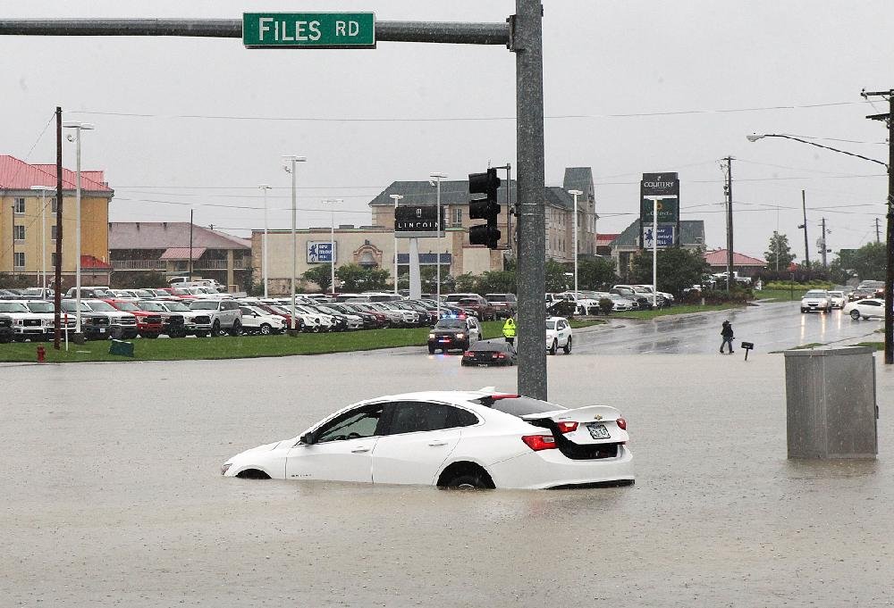 Storms in state tip over trucks, cut electricity; several tornadoes