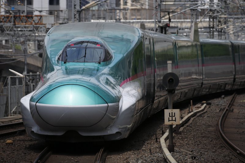 An East Japan Railway Co. (JR East) E5 series Shinkansen bullet train departs from Tokyo Station in Tokyo in 2015. Bloomberg photo by Kiyoshi Ota