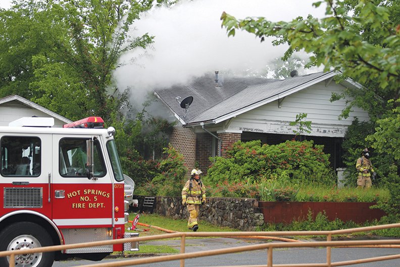 Hot Springs Fire Department responded to a fire at 505 Rector on Saturday morning. Shift Commander Carl Hawthorn said that they got the call at 8:59 a.m. and the response time was around three minutes. The building was vacant and the fire is now under investigation with the fire marshal.