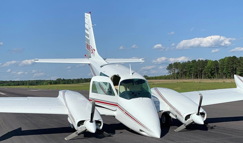 A twin-engine private plane made an emergency landing at the South Arkansas Regional Airport on Monday after its landing gear failed to properly come down. 