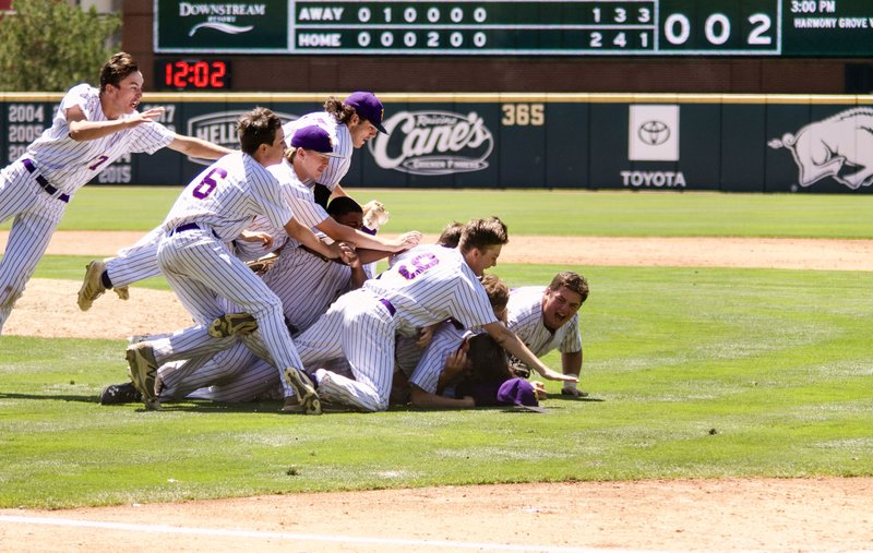 The Junction City Dragons defeated the Woodlawn Bears 2-1 on Friday to take the 2019 Class 2A Baseball Championship title. Elizabeth Green/For the News-Times
