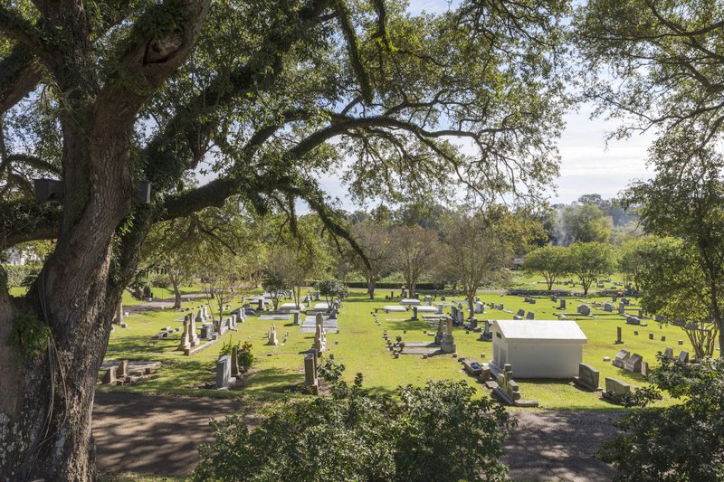 The city cemetery in Natchez, Miss., in 2018. The city cemetery encapsulates this Mississippi river town's complicated, counterintuitive history. Photo by Sara Essex Bradley via The New York Times