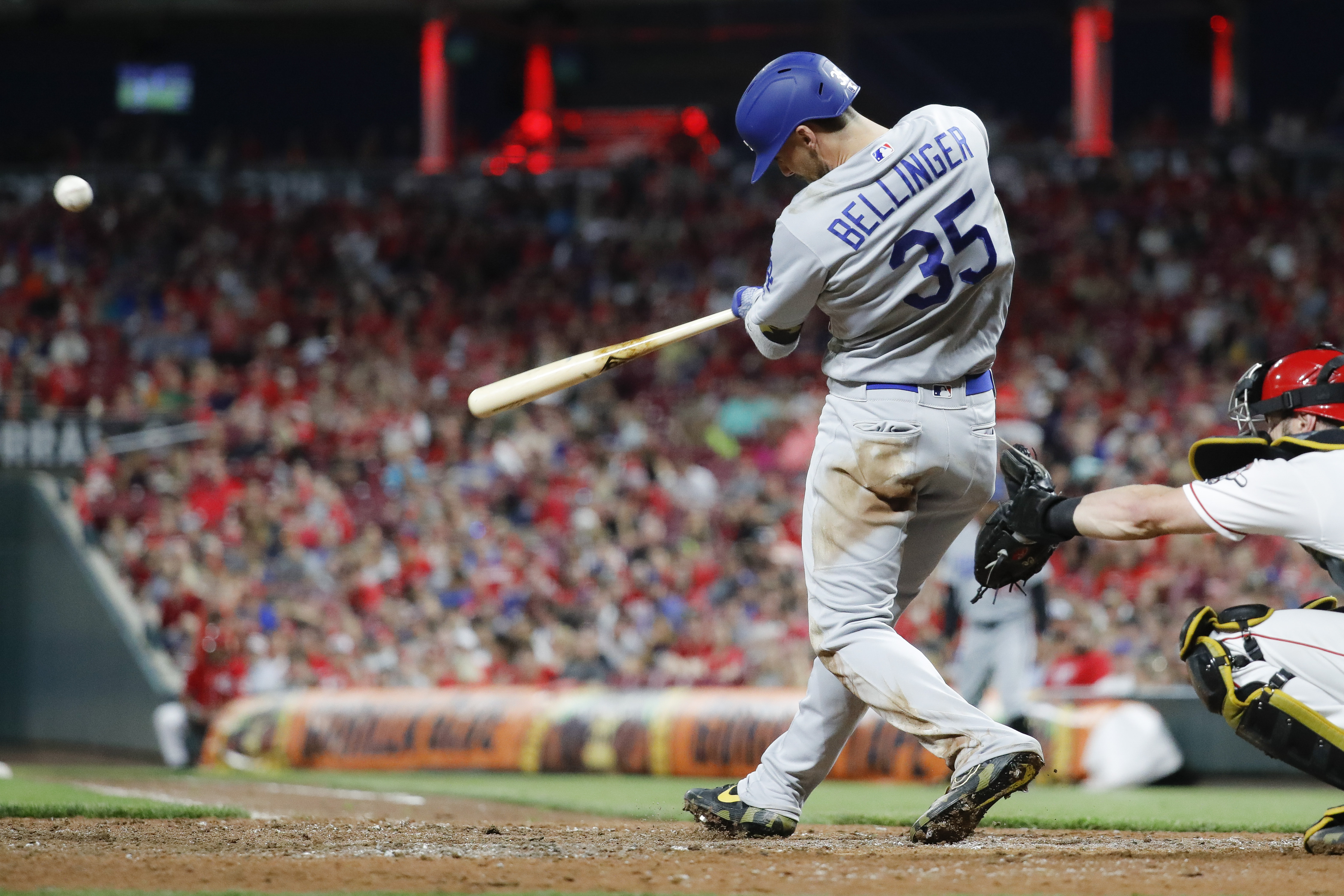 Cody Bellinger blasts game-ending HR, Dodgers beat Cubs 3-2