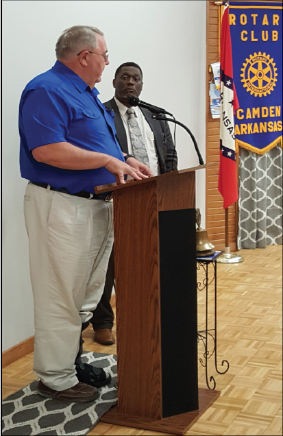 Ouachita Co. Judge Robert McAdoo, left, and Camden Mayor 
Julian Lott talk to Lions about importance of upcoming census