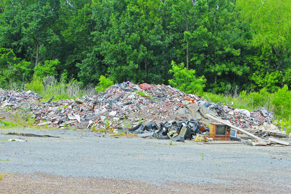 Cleanup begins at South Washington dump site