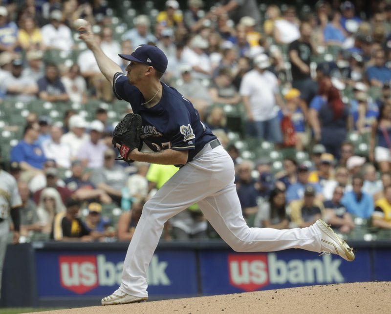 Zach Davies wins 7th, Brewers beat Pirates