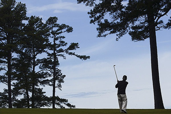 A golfer plays at War Memorial Golf Course on Thursday, April 21, 2016, in Little Rock. The course made famous by its tailgating during Razorbacks football games is set to close. A golfer plays at War Memorial Golf Course on Thursday, April 21, 2016, in Little Rock. The course made famous by its tailgating during Razorbacks football games is set to close.