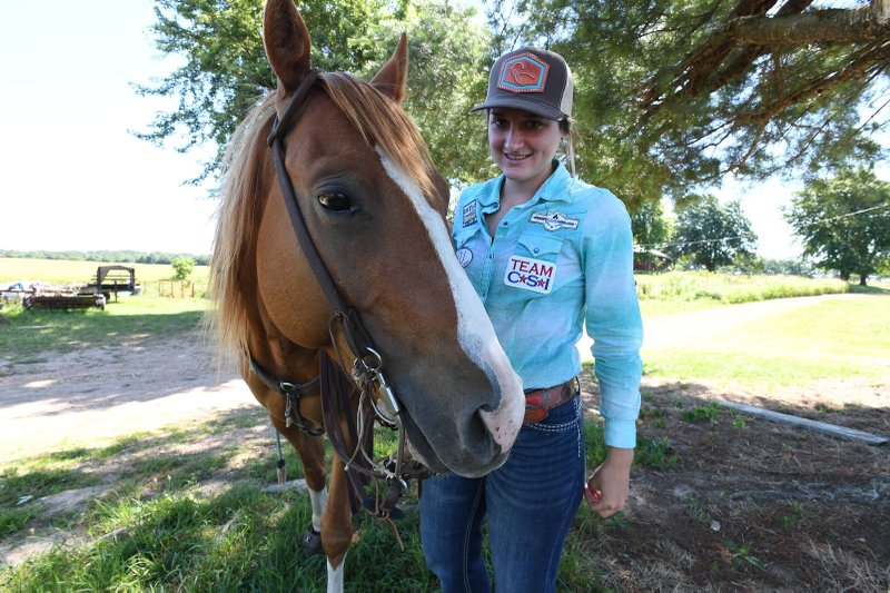 Family support essential for Arkansas barrel racer | The Arkansas ...