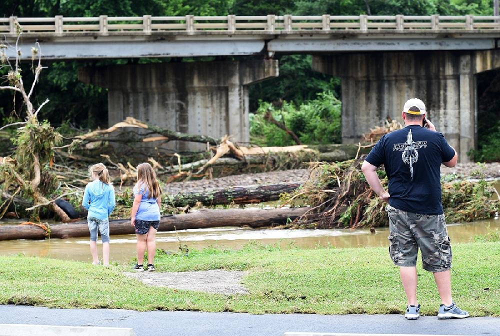 Deluge in Arkansas adds to woes in inundated region