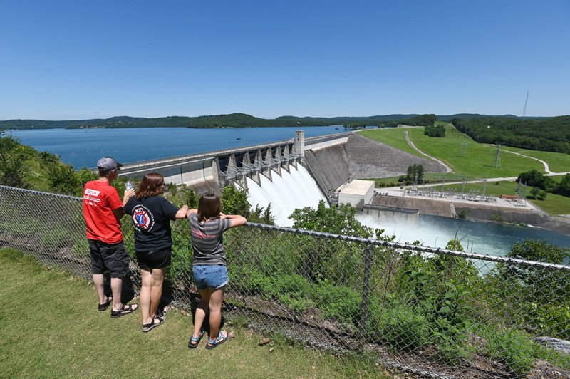 VIDEO, PHOTO: Beaver Dam spillway gates open | Northwest Arkansas