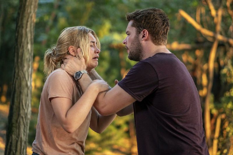 Dani (Florence Pugh) and her longtime boyfriend Christian (Jack Reynor) find themselves in a bright and sunny nightmare in Ari Aster’s Midsommar, which is set in picturesque commune in Halsingland, Sweden. 