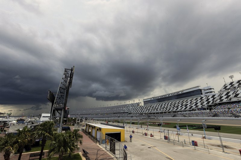 Daytona says bye to holiday weekend