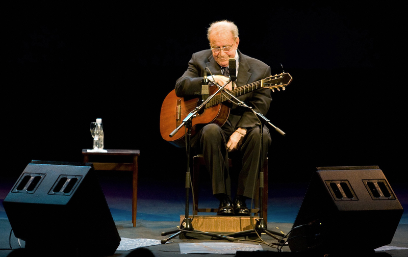 Brazilian guitarist João Gilberto transformed global pop music as one of the architects of bossa nova. (TNS)