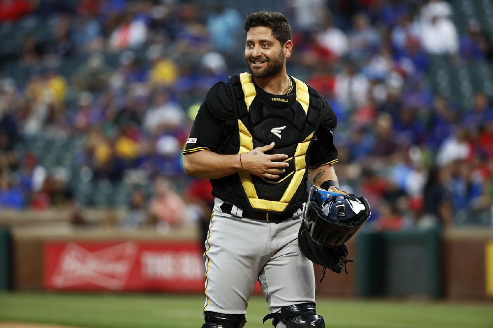Pirates' Cervelli aims to stay healthy
