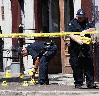 Ohio gunman kills 9 people, leaves 27 hurt | The Arkansas Democrat ...
