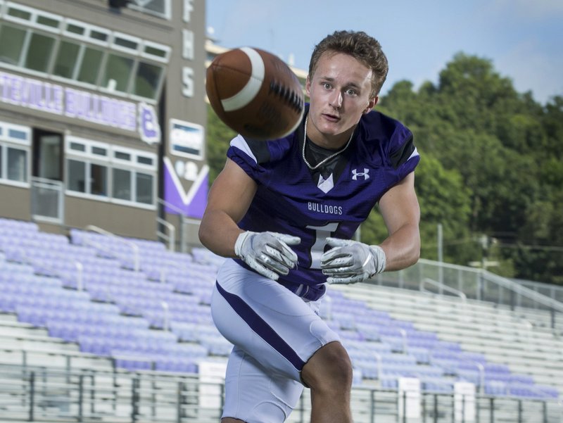 NWA Democrat-Gazette/BEN GOFF @NWABENGOFF
Beau Stuckey, Fayetteville wide receiver, poses for a photo Thursday, July 18, 2019, at Fayetteville's Harmon Stadium. 
