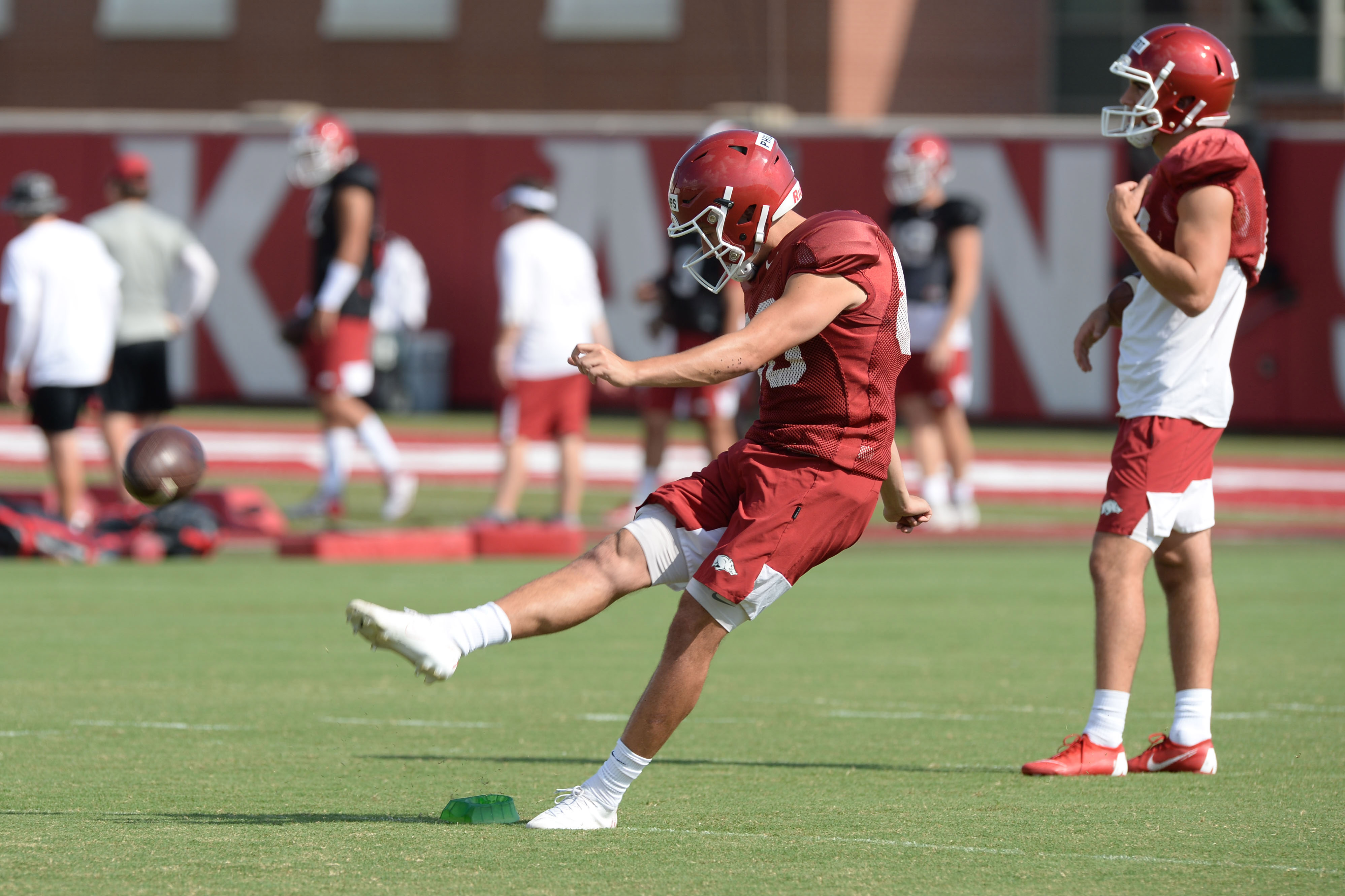 WholeHogSports - Sights And Sounds: Arkansas Fall Practice Day 18