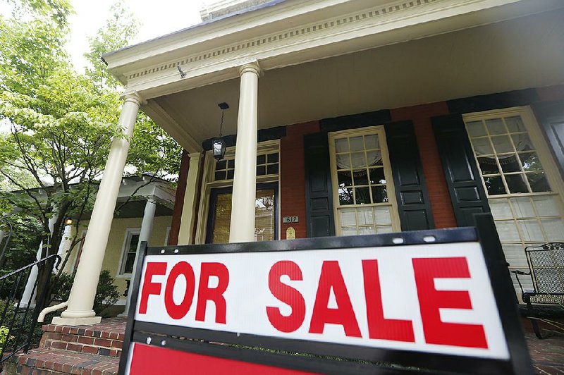 This week’s low 30-year mortgage rate is an encouraging sign for would-be homebuyers, but sales are being hampered by a dearth of starter homes like this one Thursday in Richmond, Va. 