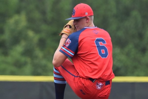 Austin Jobe, a right-handed pitcher from El Dorado, became the fourth member of Arkansas baseball's 2022 class on Wednesday.