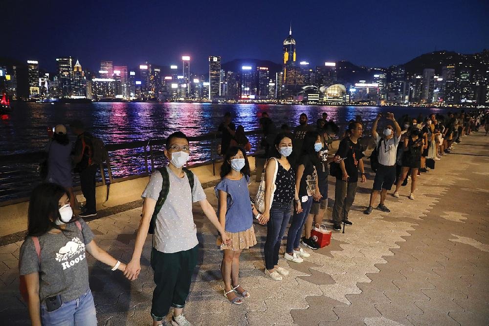 Hong Kong human chains formed