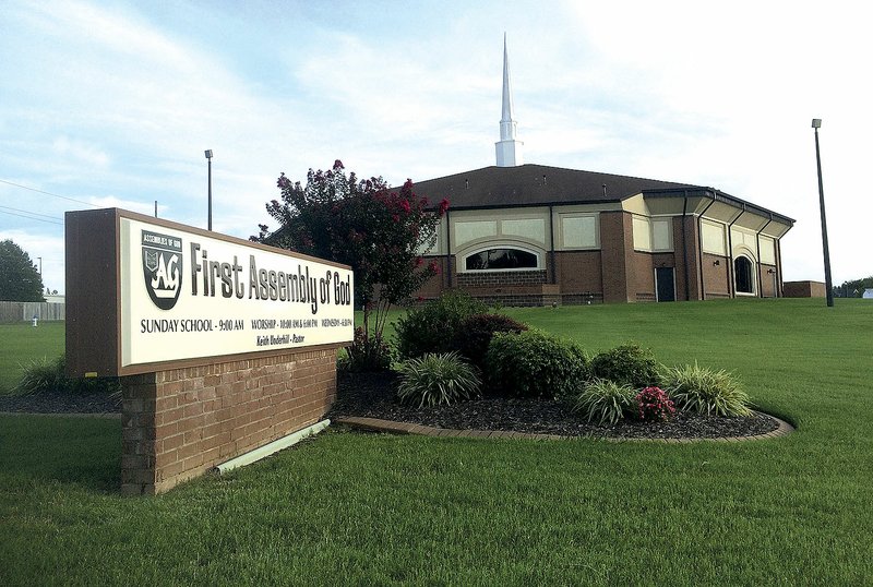 NWA Democrat-Gazette/TONY REYES The Springdale First Assembly of God church at 1605 W. Robinson Ave.