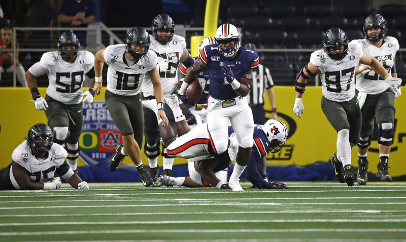 Memphis football: Tony Pollard ties NCAA record with kickoff return TD