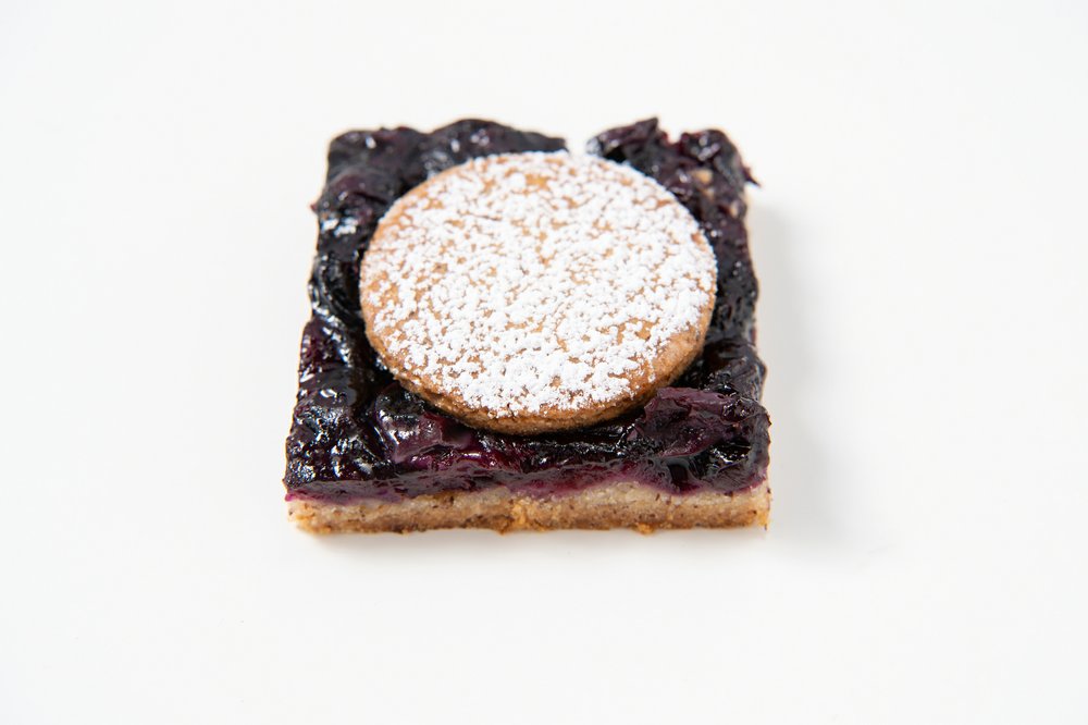 Blueberry Pie Bar
Photo by Mariah Tauger (Los Angeles Times/TNS)