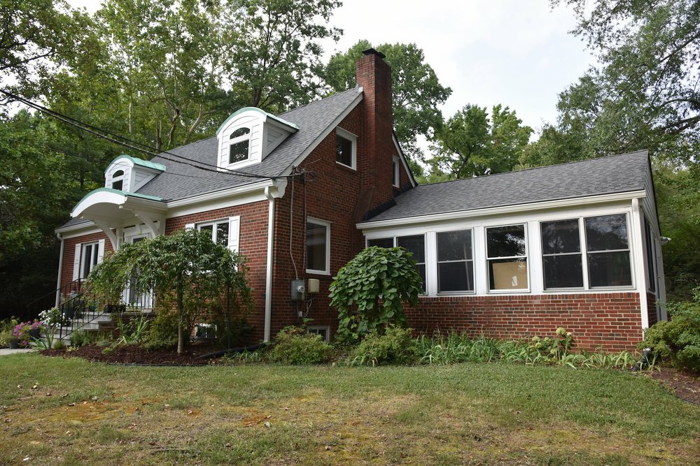 Foster Lott and his wife, Katharine Alter remodeled their University Park, Maryland, home for one-level living as they age. Washington Post photo by Marvin Joseph