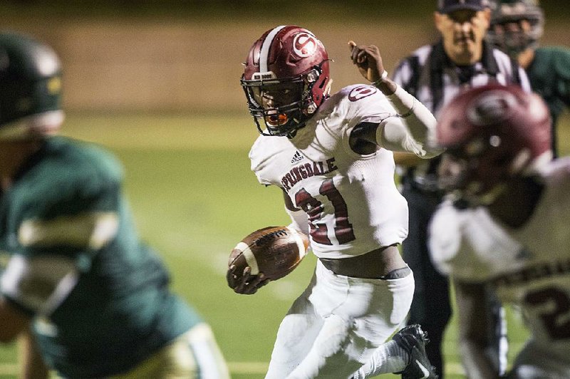 NWA Democrat-Gazette/BEN GOFF @NWABENGOFF
Ladarius Wonsley, Springdale wide receiver, runs after a catch in the third quarter vs Alma Friday, Sept. 13, 2019, at Airedale Stadium in Alma. 