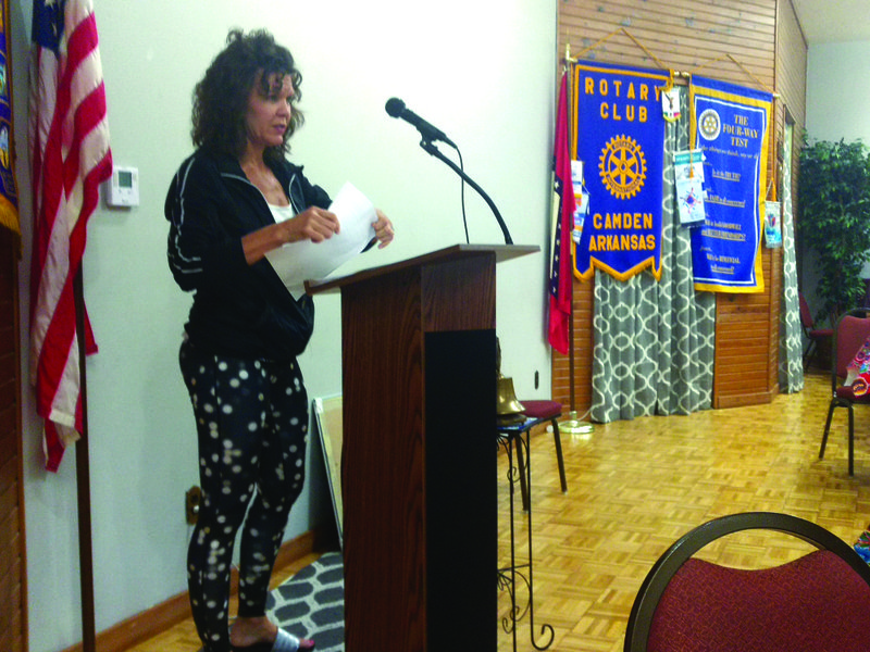 Talking about creating a healthy lifestyle
Jenny Kuhn speaks to the Camden Noon Lions Club about the importance of a healthy lifestyle. Kuhn is the owner of Jenny’s Gym in Camden. Her sister, Jackie Keller, also talked to the group. See related article.