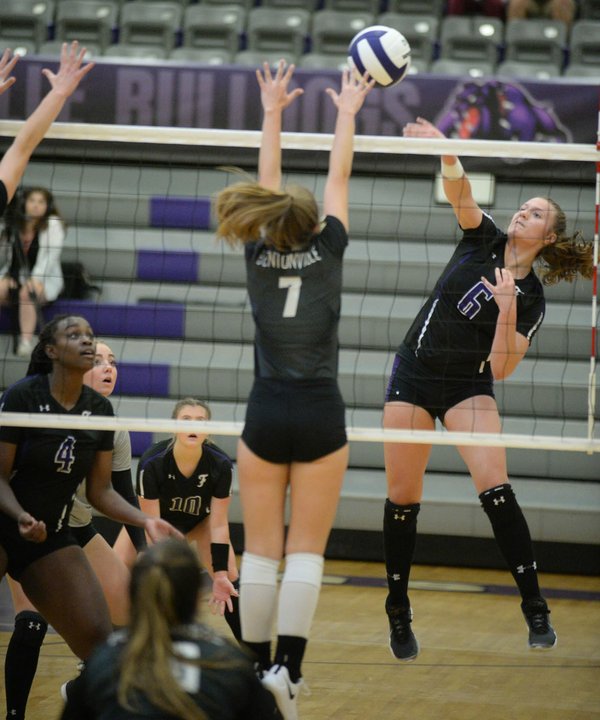 PREP VOLLEYBALL Little sister continues Flannigan family tradition in