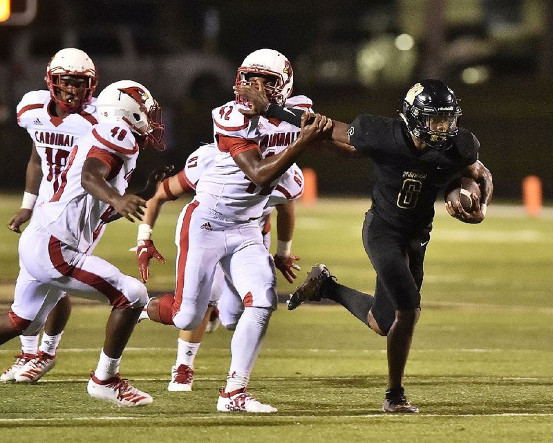 Running back Hunter Smith (right) had 117 yards and 2 touchdowns on 3 carries during the first half of Joe T. Robinson’s victory over Fountain Lake last week. 