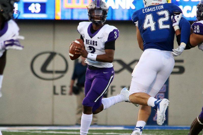 UCA sophomore quarterback Breylin Smith (above) will match up against Nicholls State’s Chase Fourcade when the teams meet at 3 p.m. Central today at Guidry Stadium in Thibodaux, La.