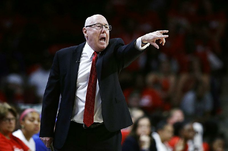 Mike Thibault hopes to lead the Washington Mystics to a WNBA championship when the Mystics meet the Connecticut Sun in Game 4 of the WNBA Finals tonight.