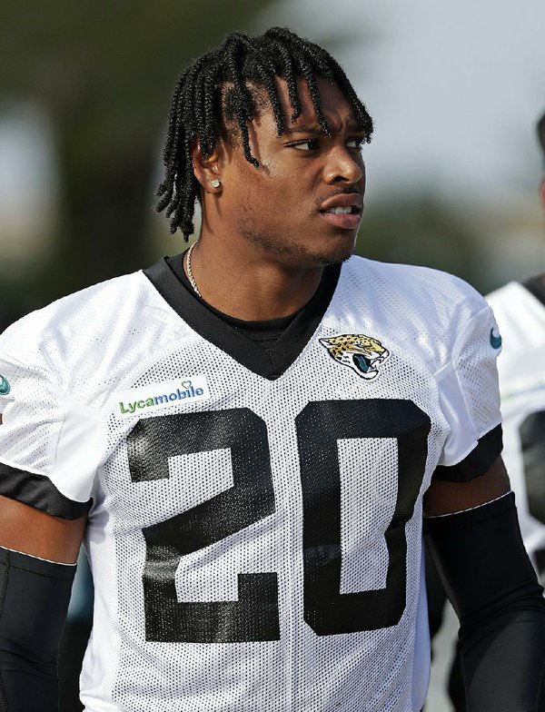 Jaguars trade Jalen Ramsey to Rams for 2020, 2021 first-round