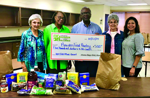 Arkansas Hunger Relief Alliance Gives $500 To Food Pantry, Church 