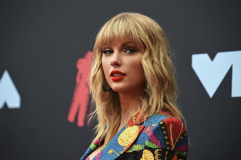 Taylor Swift arrives at the MTV Video Music Awards at the Prudential Center on Monday, Aug. 26, 2019, in Newark, N.J. (Photo by Evan Agostini/Invision/AP)