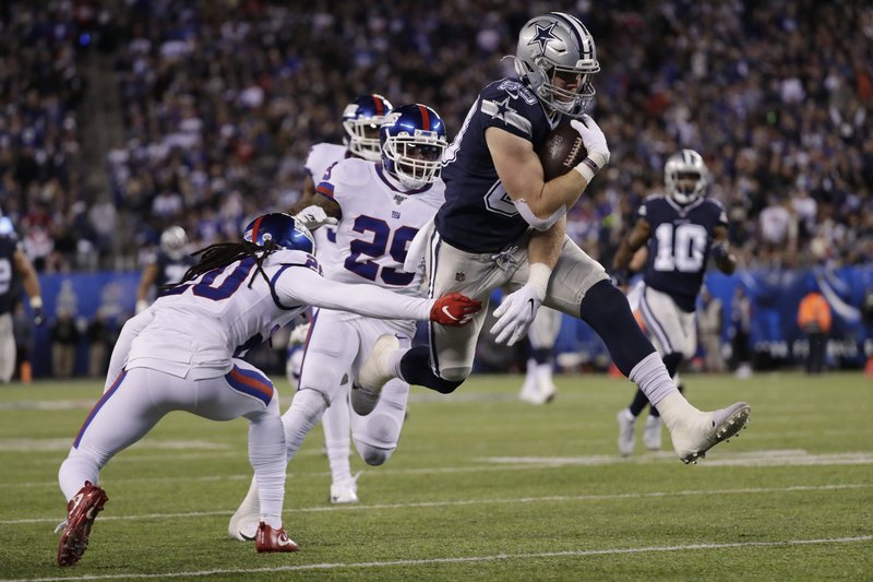 Dak Prescott throws 3 TDs as Dallas Cowboys beat NY Giants again 