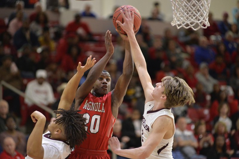 Season basketball passes for the Magnolia Boys and Girls are now on sale. Pictured is Magnolia's Derrian Ford during the 2018 Class 4A State tournament. 