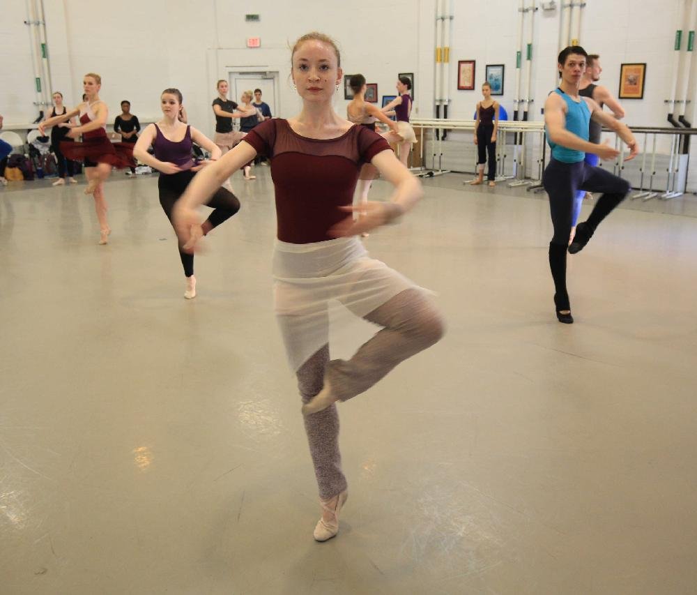 Ballet Arkansas and UALR dance majors Ballet Class