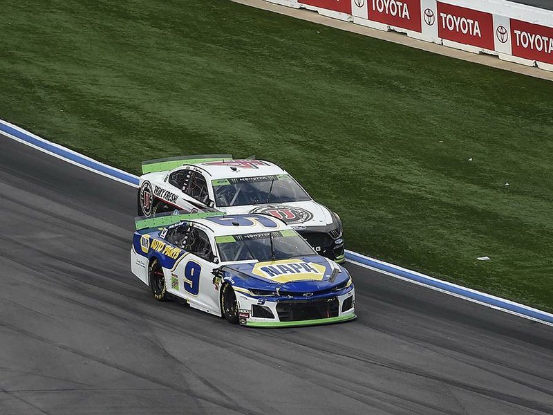 Chase Elliott (9), who is in eighth place with two races left in the NASCAR Monster Energy Cup Series, said he needs to win Sunday at ISM Raceway in Avondale, Ariz., to have a shot at winning the championship Nov. 17 in Homestead, Fla.