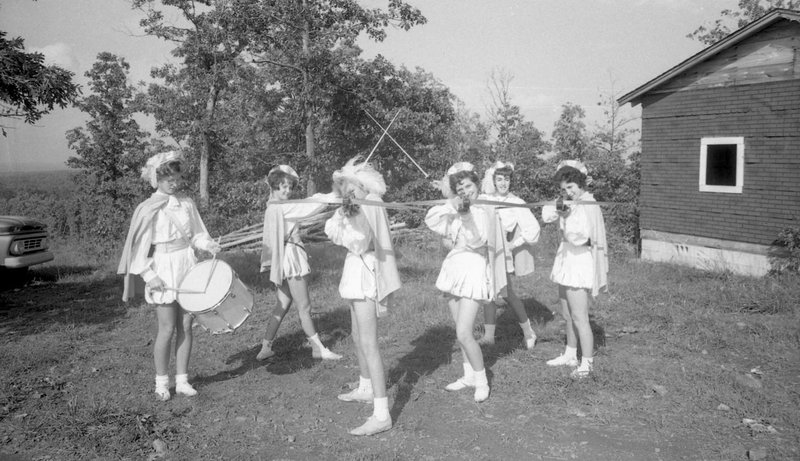 Courtesy Shiloh Museum of Ozark History / Northwest Arkansas Times Collection, Pat Donat, photographer Crossbowettes take aim on Governor's Hill in Huntsville in October 1962. Pictured from left are Beverly Alverson, Shirley Duncan, Susie McDonald, Linda Owens, Diane McKinney and Juanita Thompson.