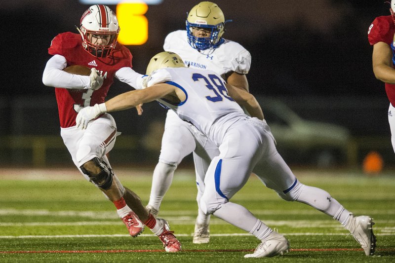 Arkansas Democrat-Gazette/Jeff Gammons Harrison linebacker Bryant Ulrich (38) zeroes in on Vilonias Tyler Moran (3) during the game at Vilonia Eagle Stadium on Friday, Oct. 11, 2019. The Goblins won the 5A-West Conference championship and will host Batesville in the first round of the Class 5A state playoffs.